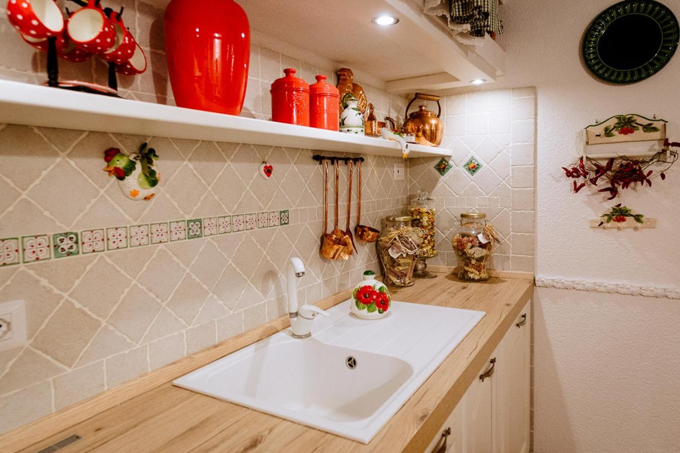 Appartamento Il Papavero Rosso โกรเซตโต ภายนอก รูปภาพ
